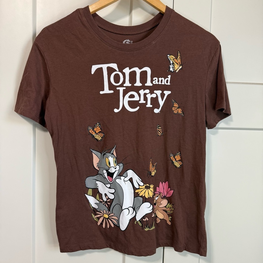 Tom and Jerry Brown Women’s T-Shirt flowers butterflies size Medium 7-9